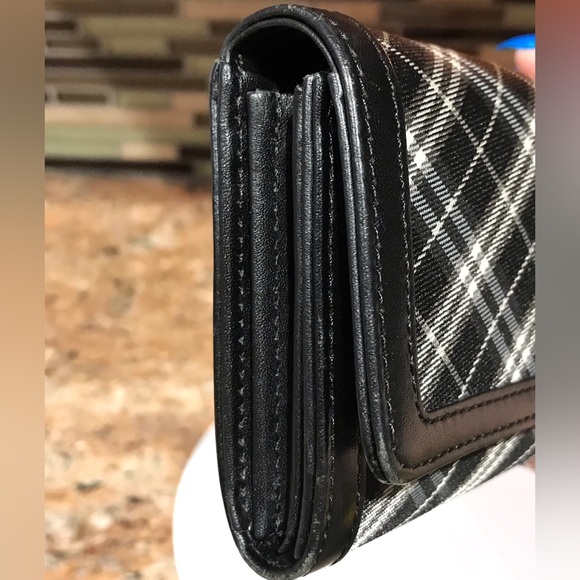 BURBERRY Blue Label Signature Nova Check Long Wallet 🔥😍🖤 - Picture 14 of 16